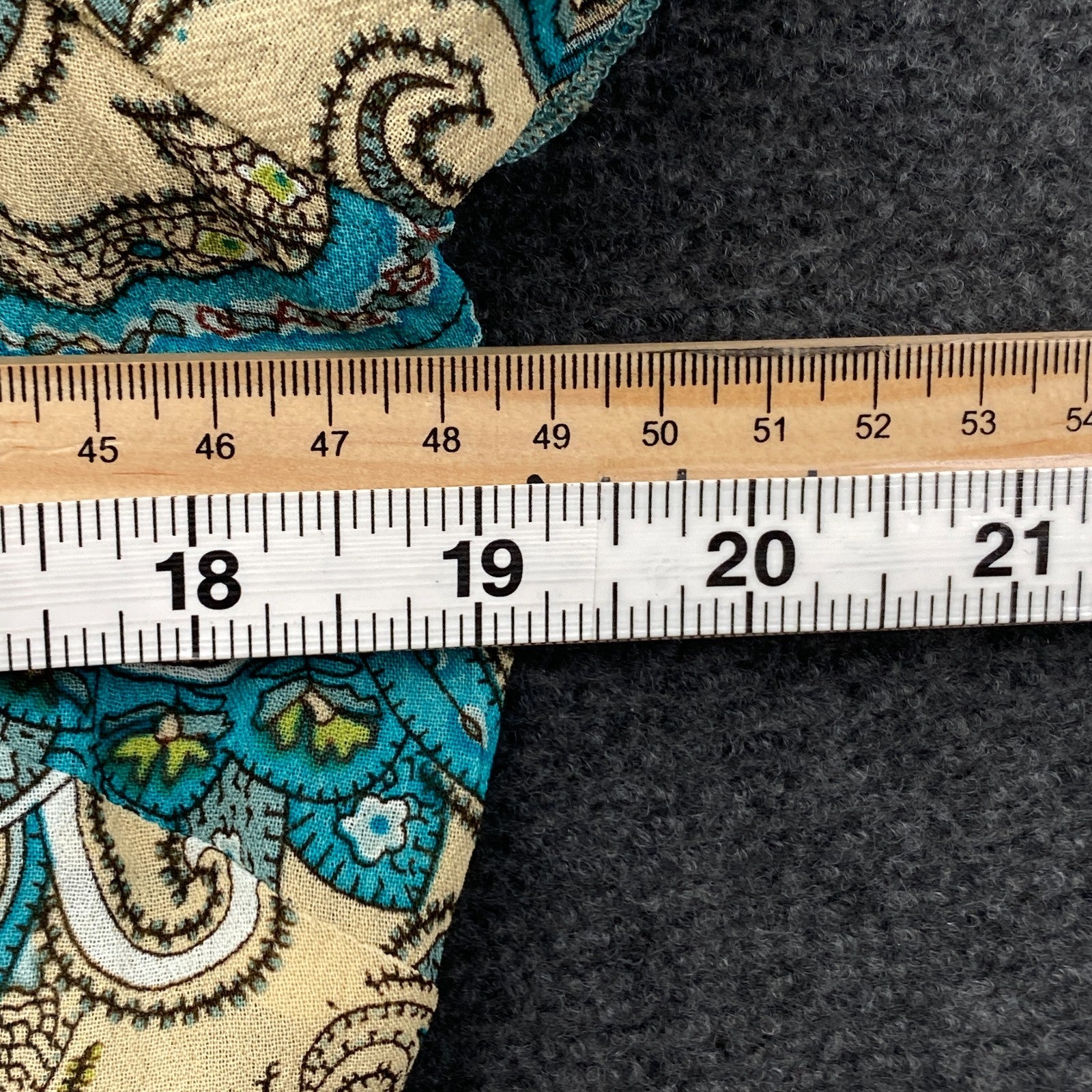 Product photograph [circular:8df77b91d413e183]