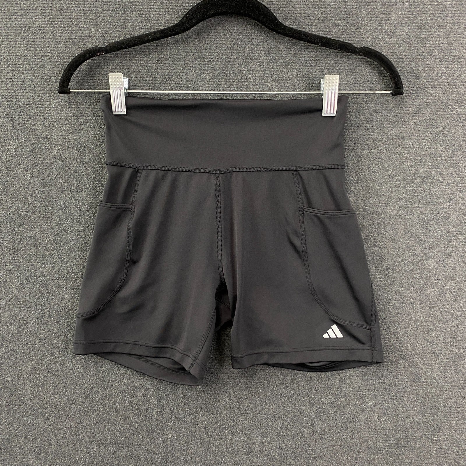Product photograph [circular:7e8892b3cf1c6a30]