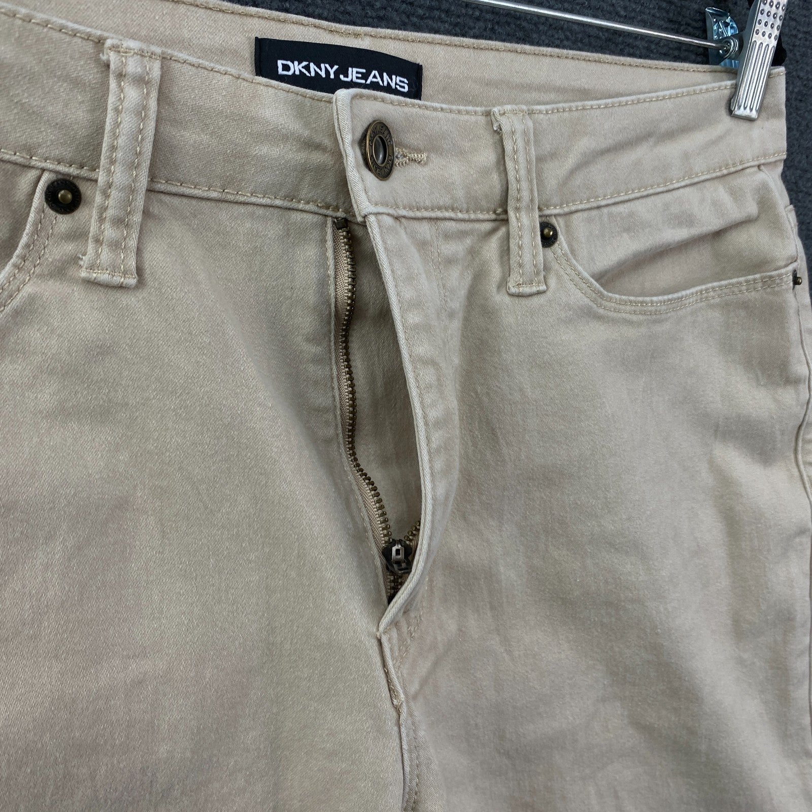 Product photograph [circular:09a6c6711dd54dd5]