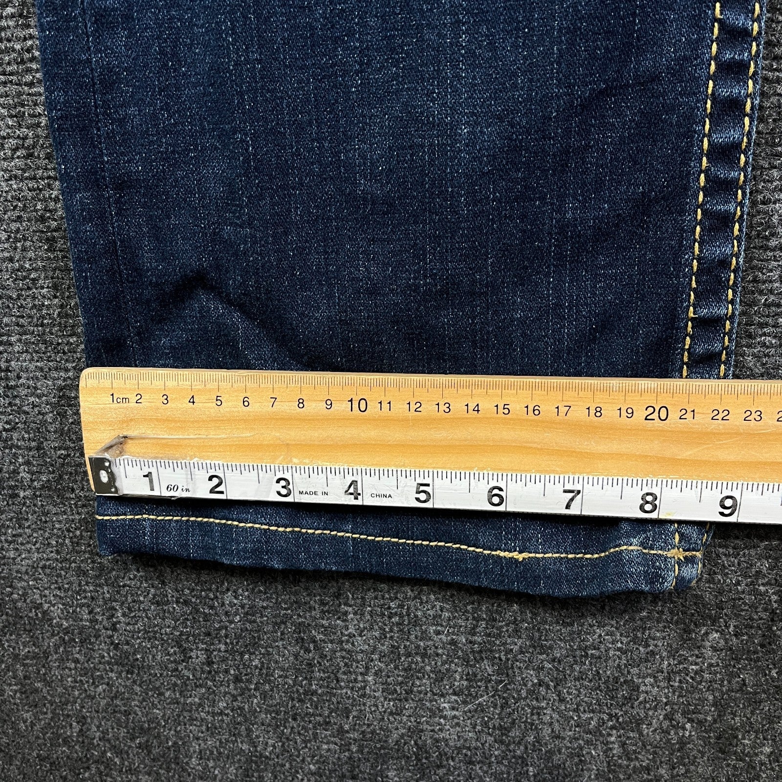 Product photograph [circular:cd797e113a47c774]