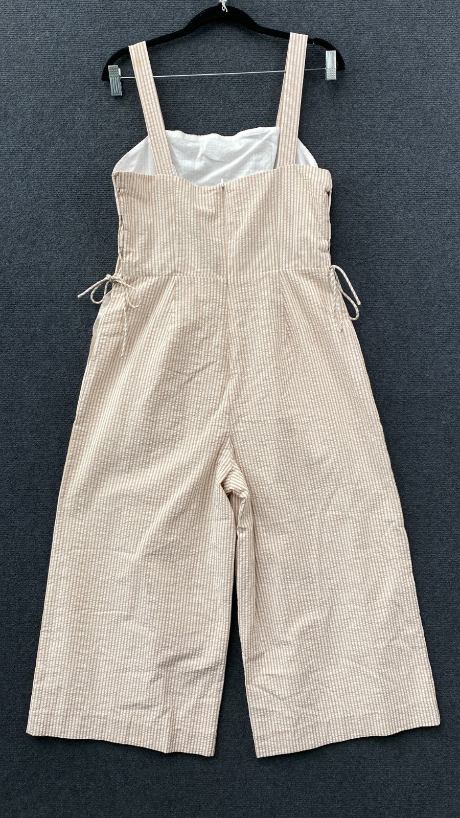 Product photograph [circular:19e1e1a90be7c640]