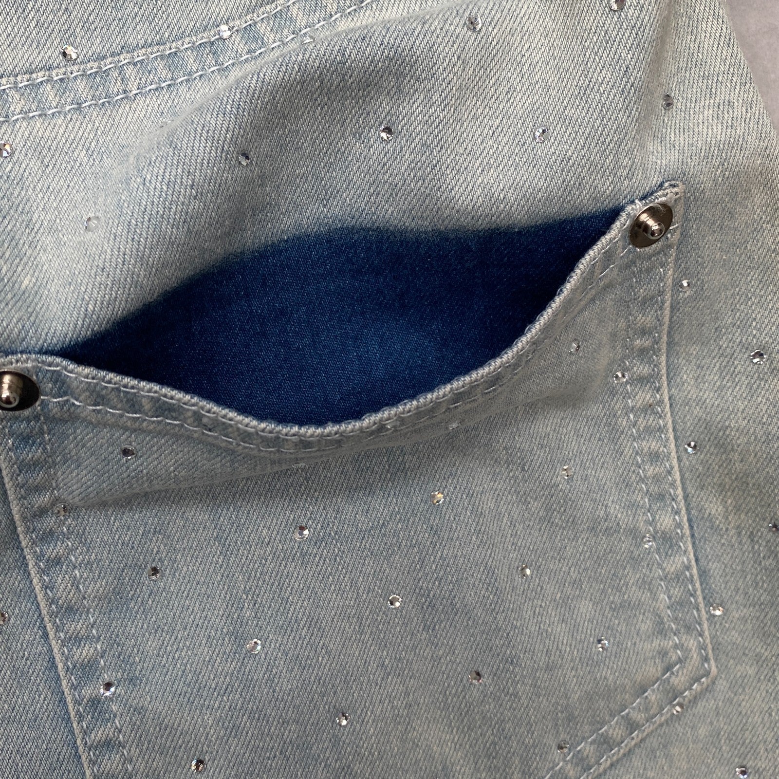 Product photograph [circular:40477f49f7040435]
