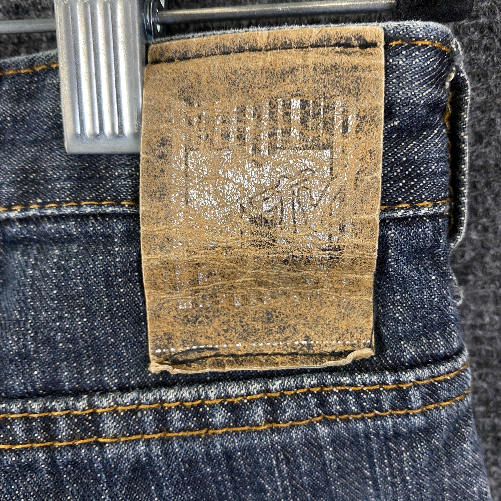 Product photograph [circular:c6b0318fd8aafc72]