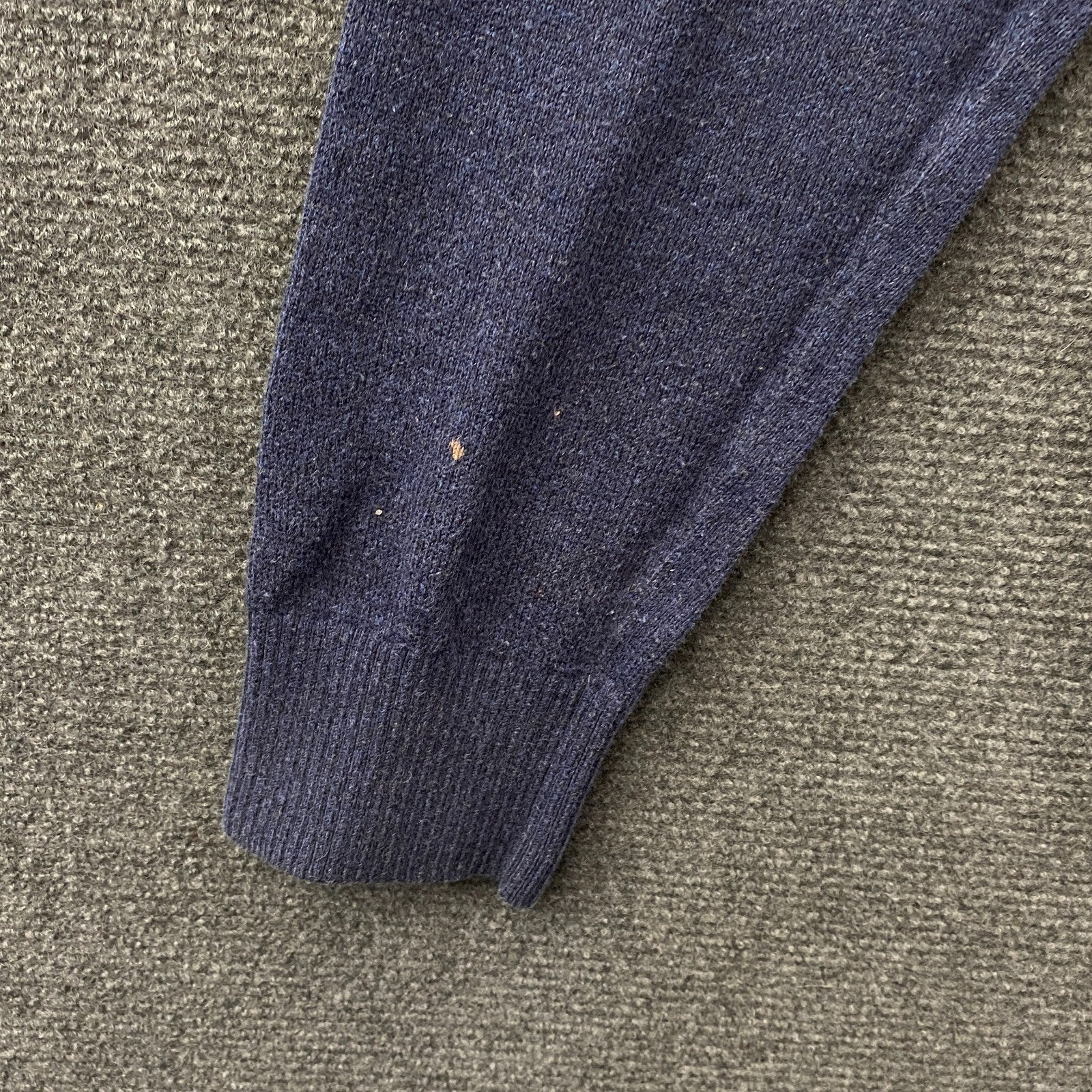 Product photograph [circular:e9b30300807fff6f]