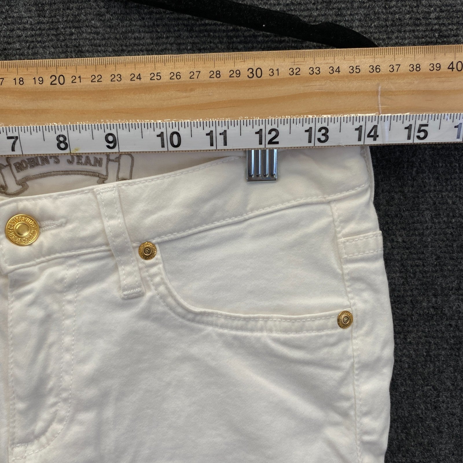 Product photograph [circular:3ee5ccb94de25955]