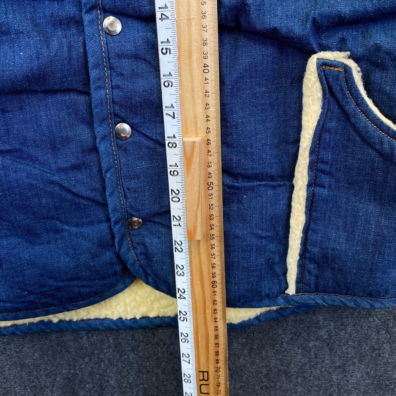 Product photograph [circular:ab1826333e37b2d9]