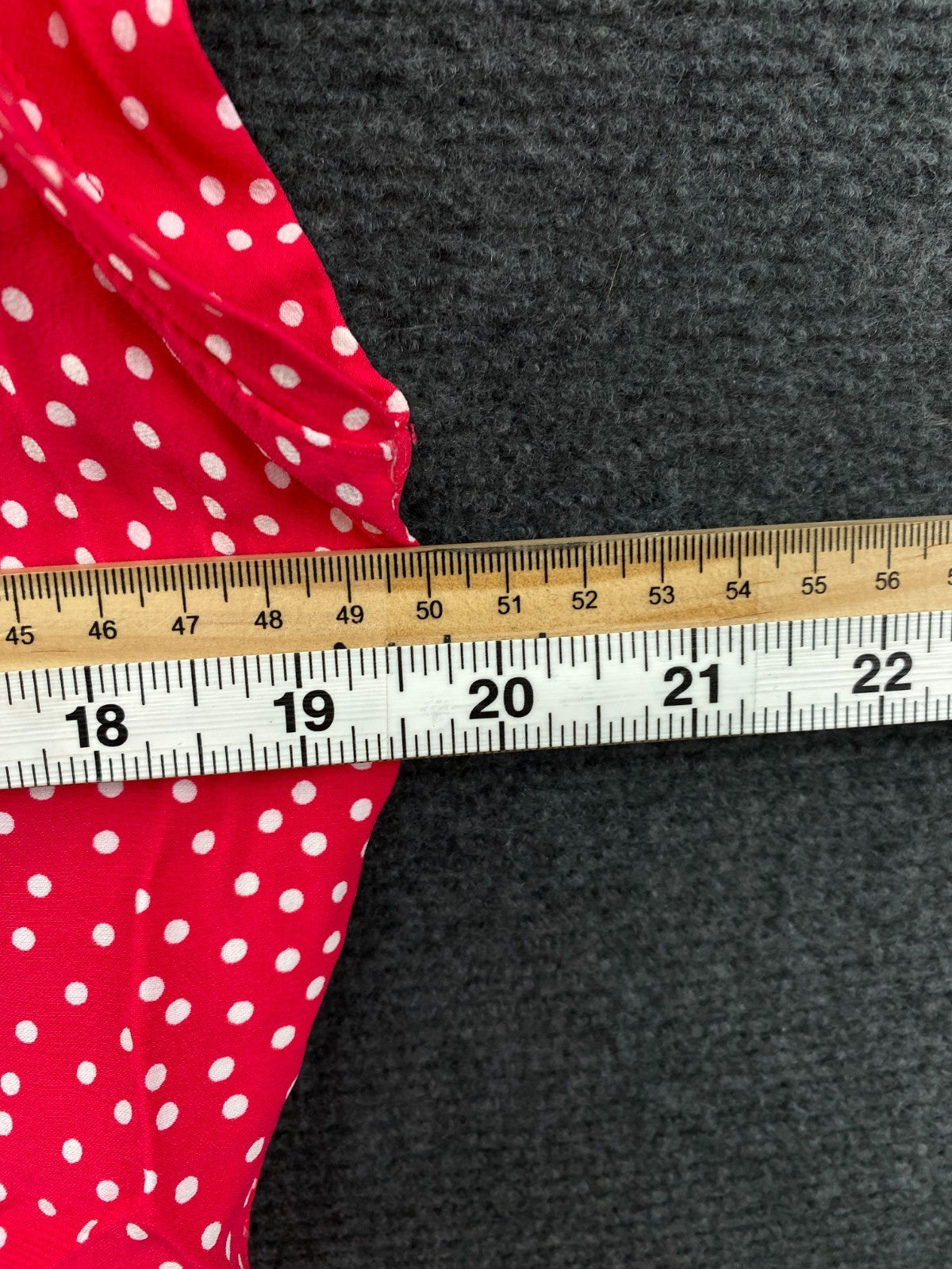 Product photograph [circular:255bf9098f137ac5]