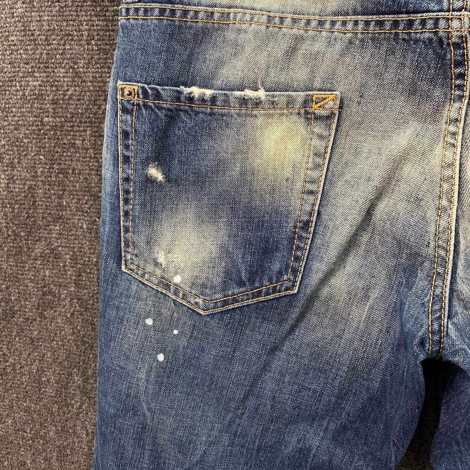 Product photograph [circular:f905f31c8b469e28]