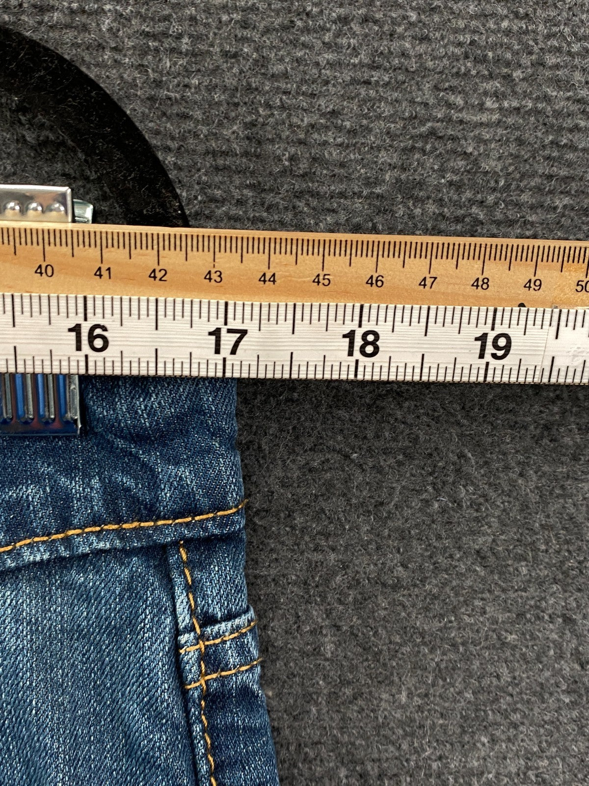 Product photograph [circular:ff41a0e927b21048]