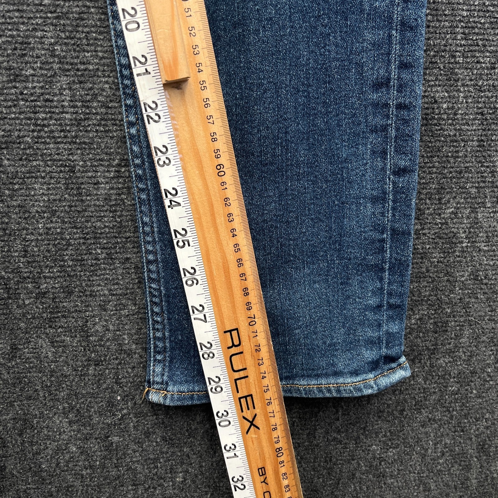 Product photograph [circular:42eea6df1e061fc1]