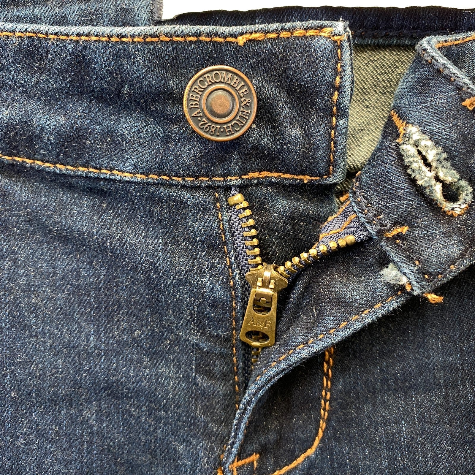 Product photograph [circular:9c3666a2907194f4]