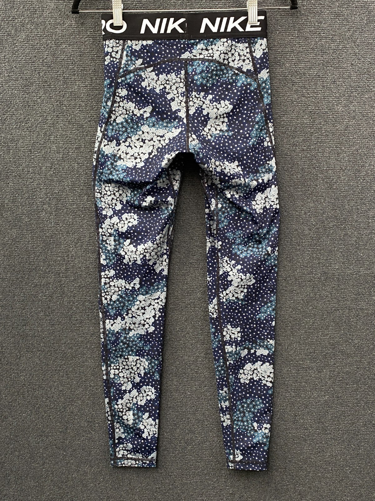 Product photograph [circular:2b22180b7a39202a]