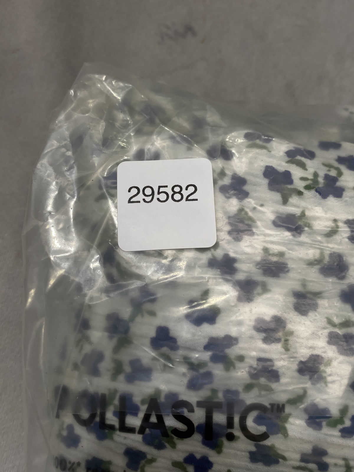 Product photograph [circular:3b6809af7fa6d81c]