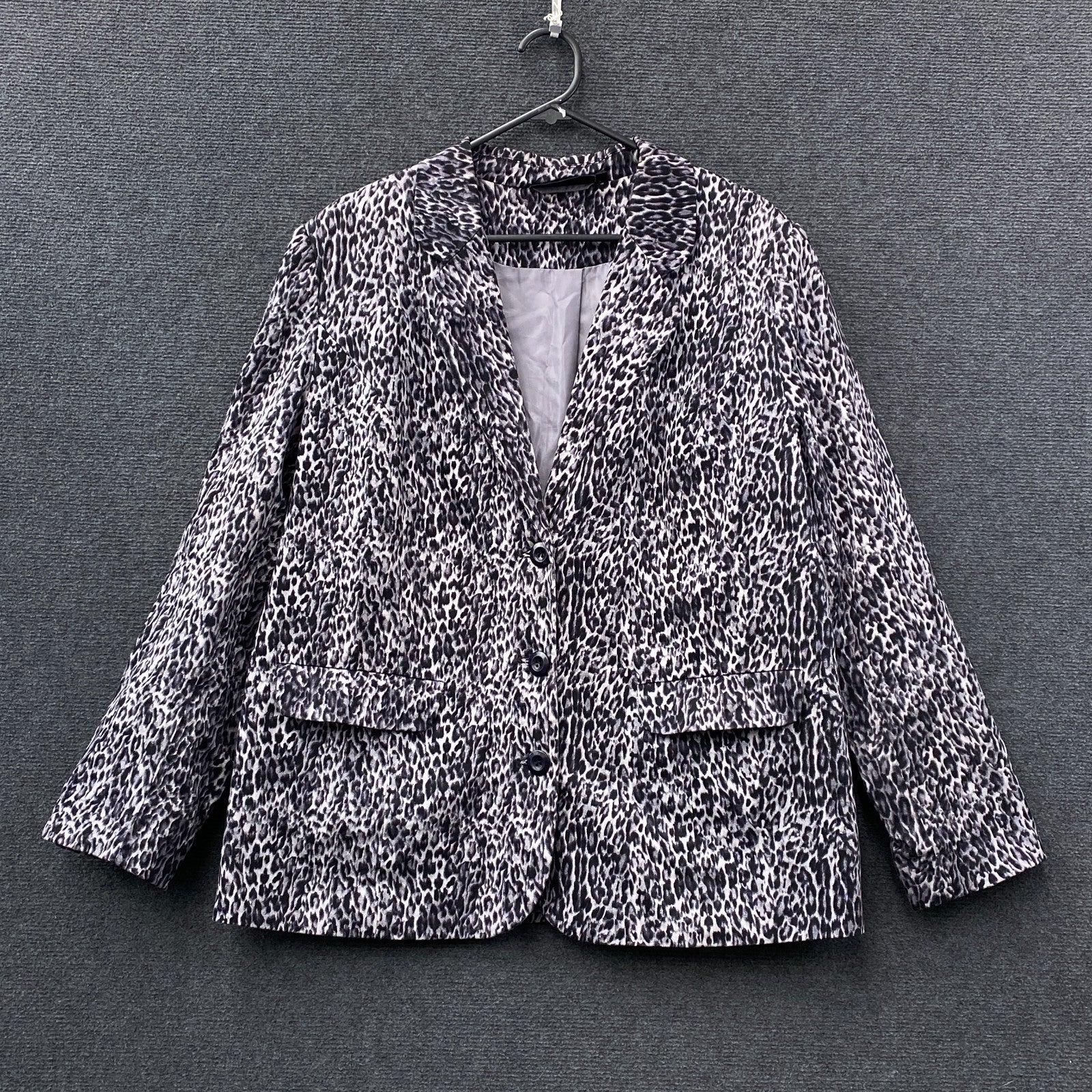Product photograph [circular:e9ca3ea595bda318]