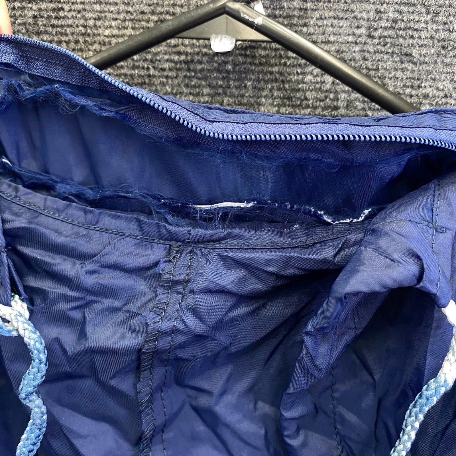 Product photograph [circular:84bca2a123d70236]