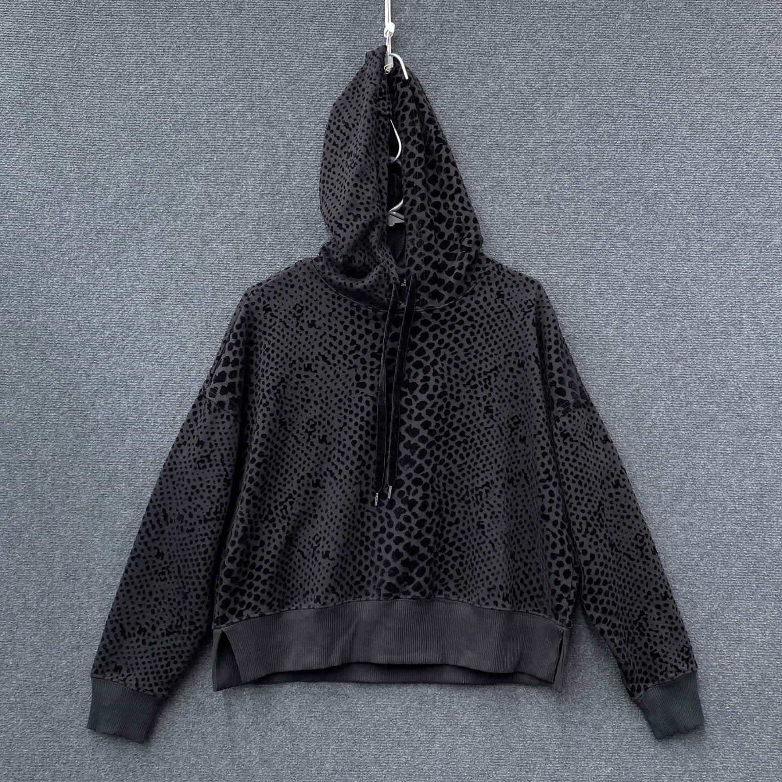 Product photograph [circular:06651a566c07314c]