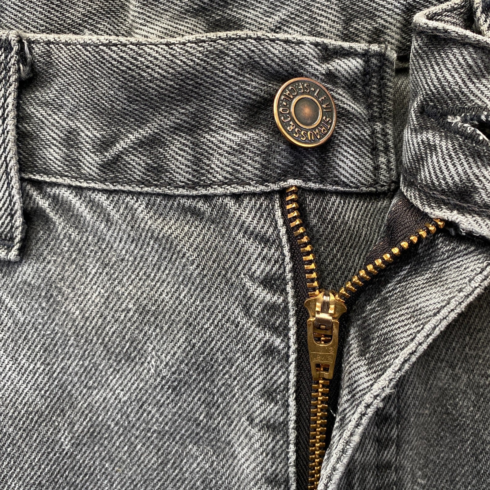 Product photograph [circular:715d2a9e44b3a5e6]