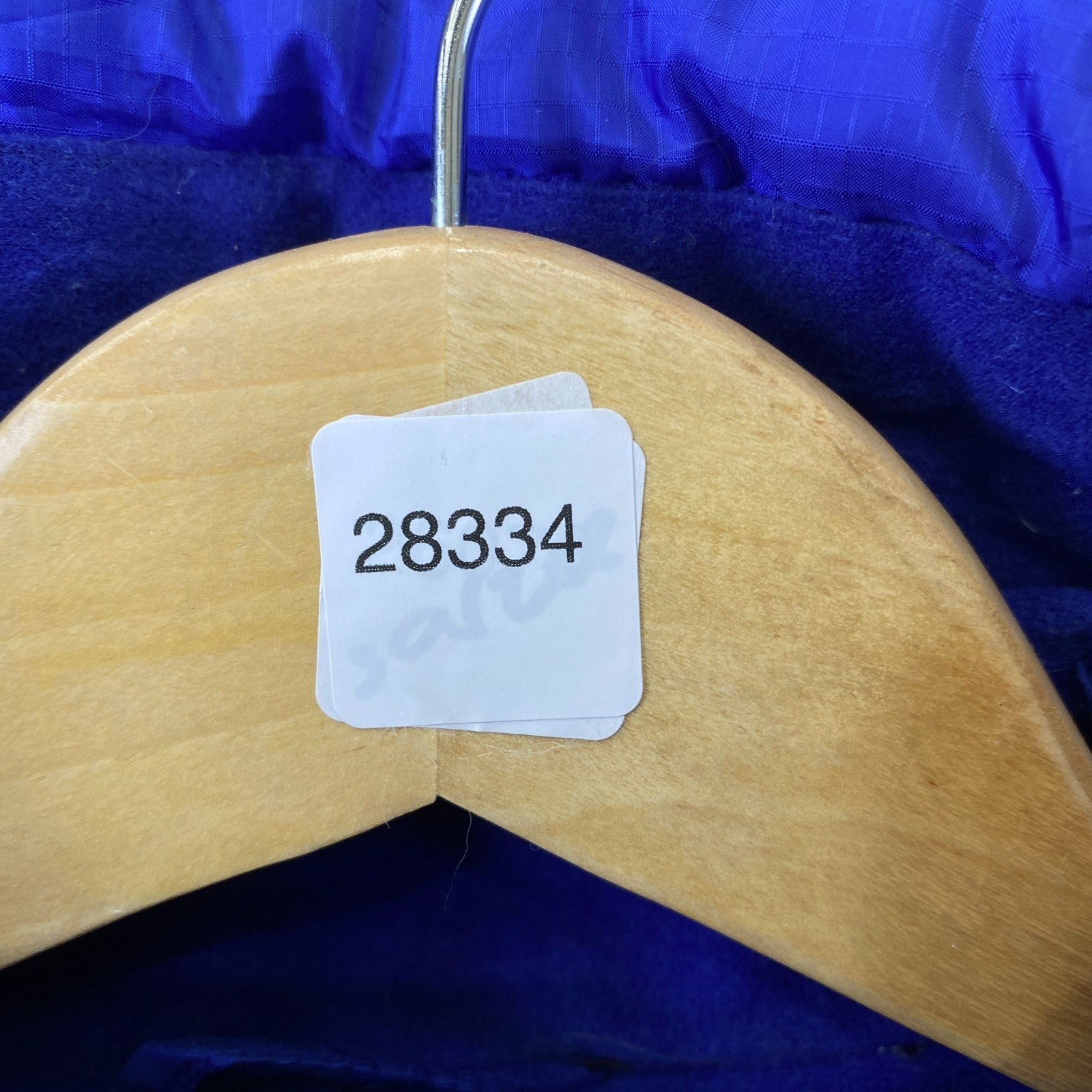 Product photograph [circular:e413c2c8f61bbd61]
