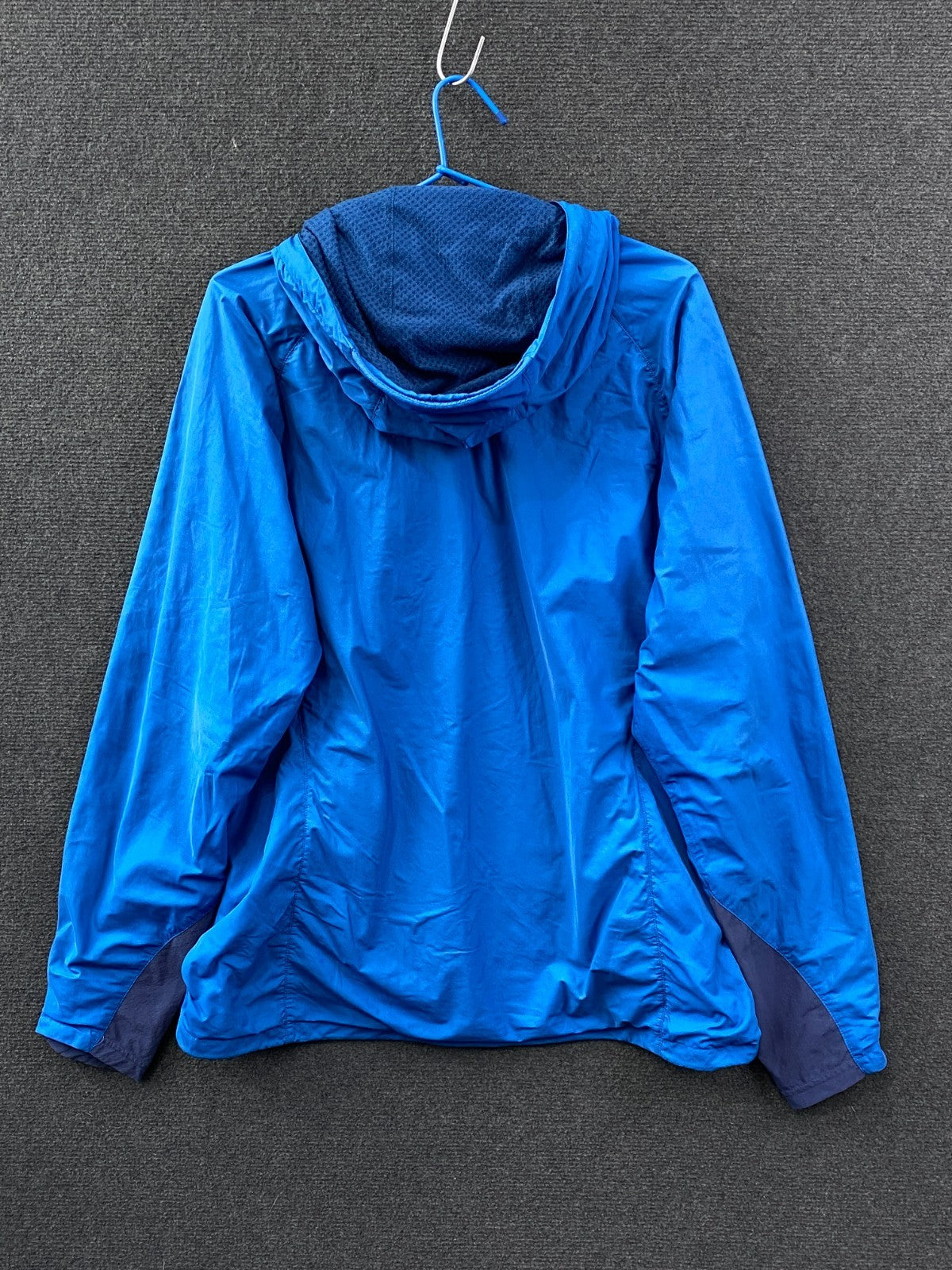 Product photograph [circular:f5ec0d573bbcae2c]