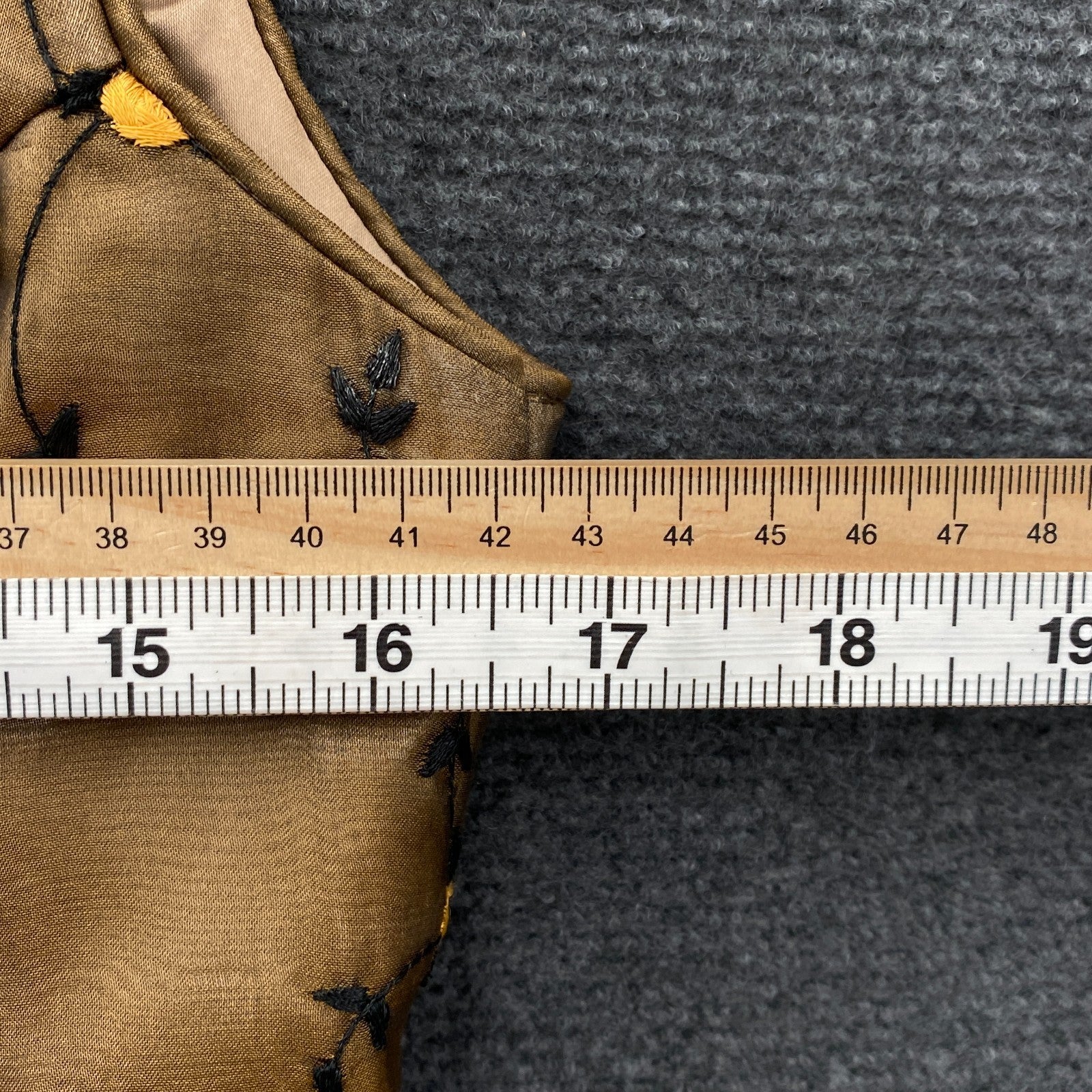 Product photograph [circular:61f48cdb7a466f4e]