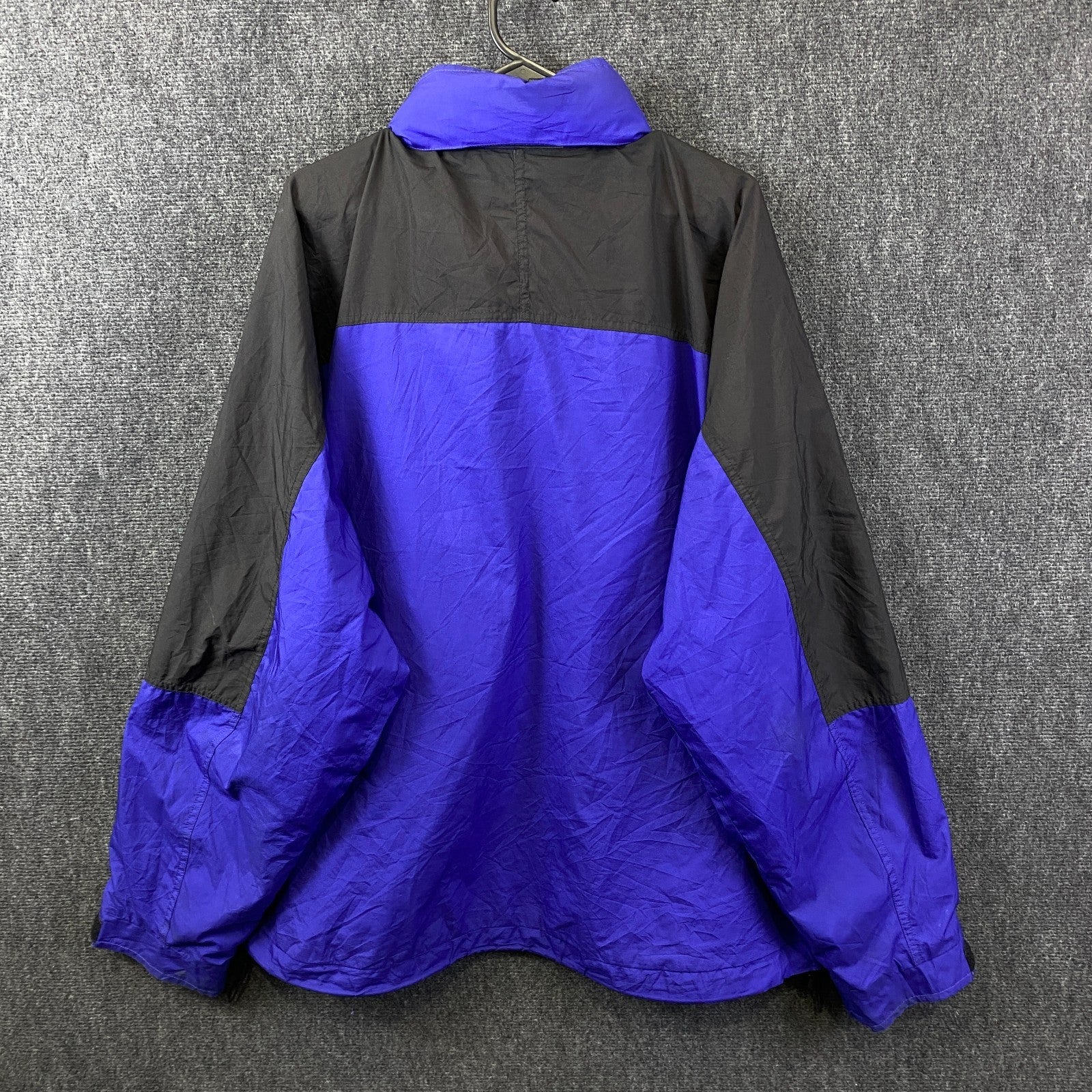 Product photograph [circular:7b50399364d2749f]