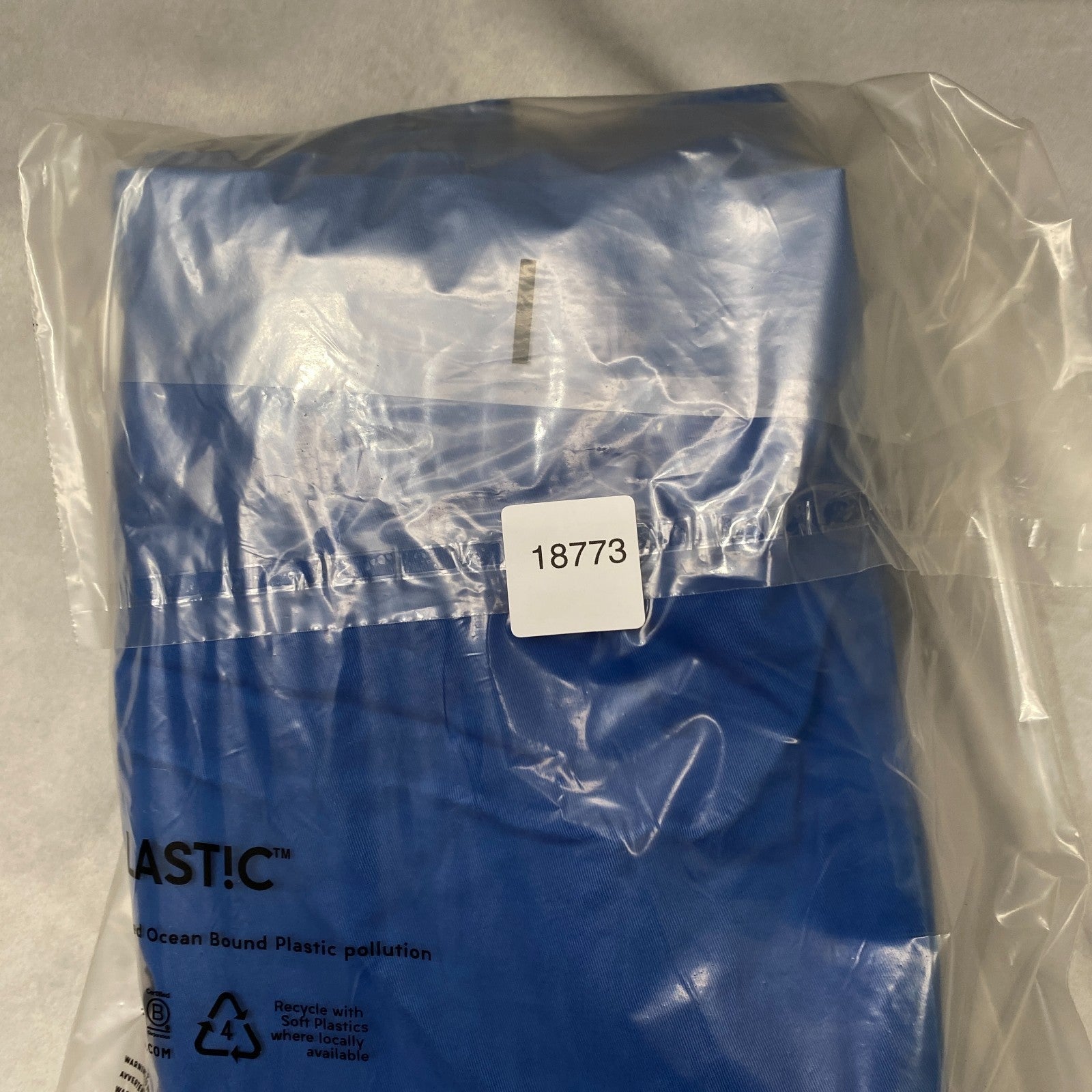 Product photograph [circular:397413f77b7ee4ba]