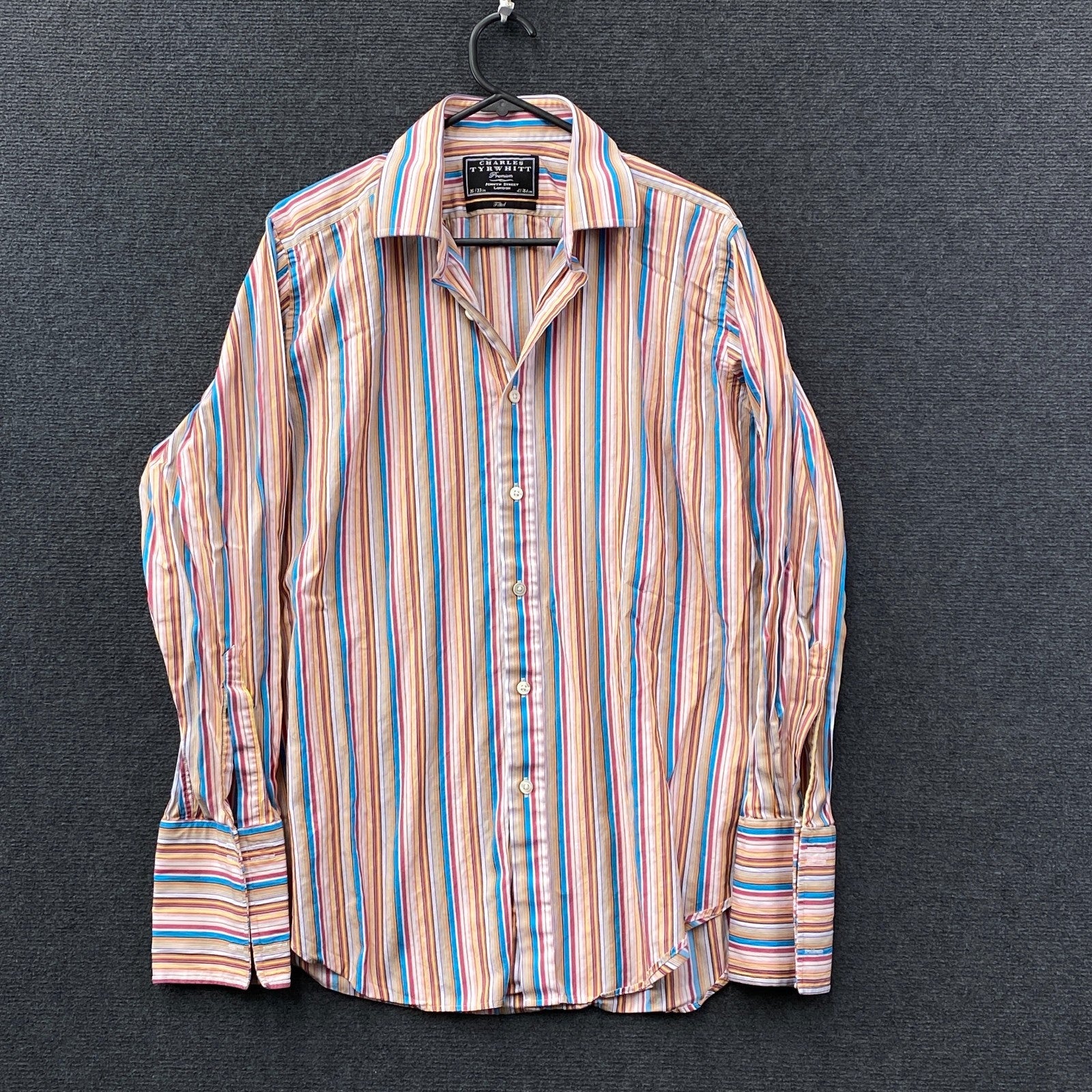 Product photograph [circular:52132141cac1d106]
