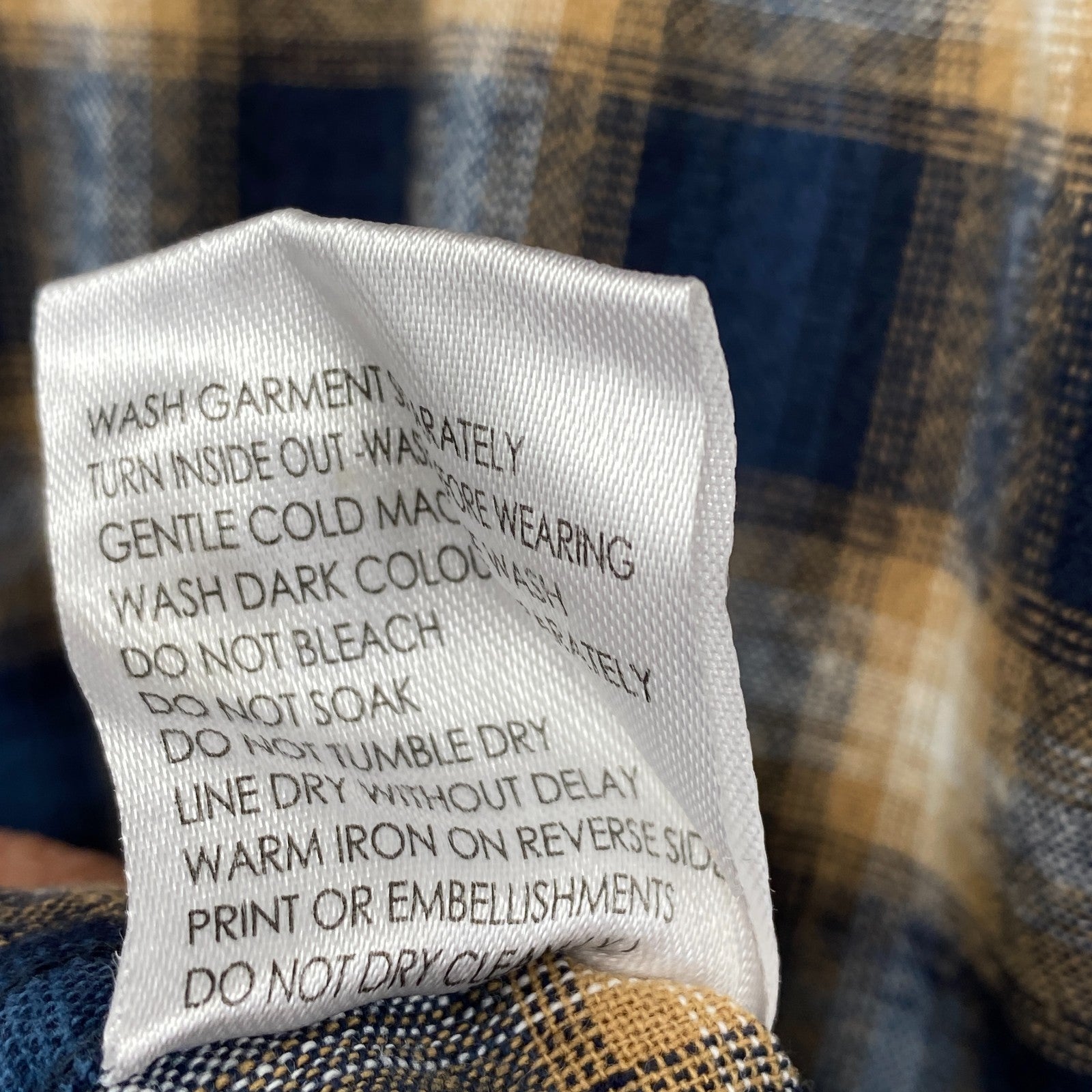 Product photograph [circular:f86e0287a749648a]