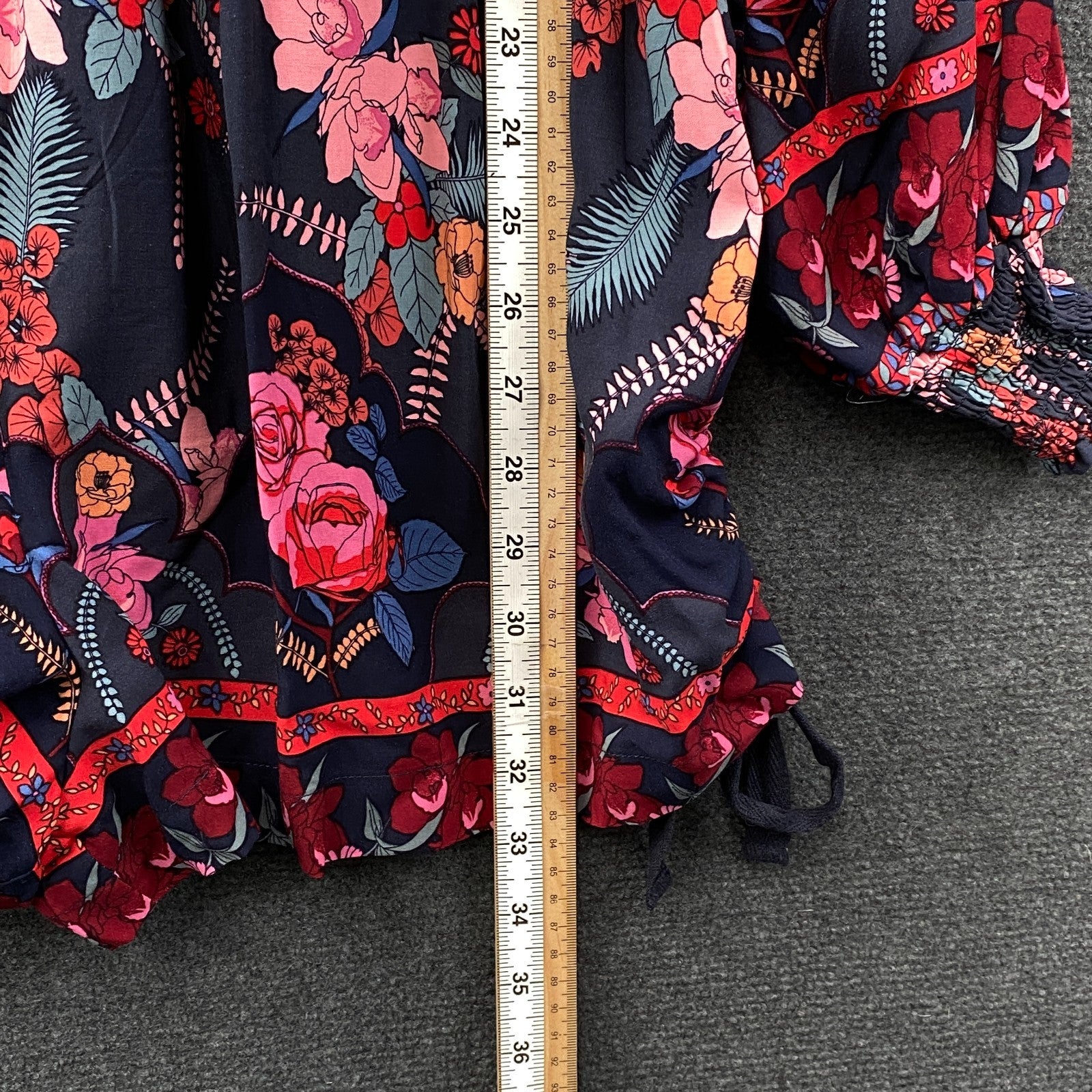 Product photograph [circular:6f643ef2b0121bbc]