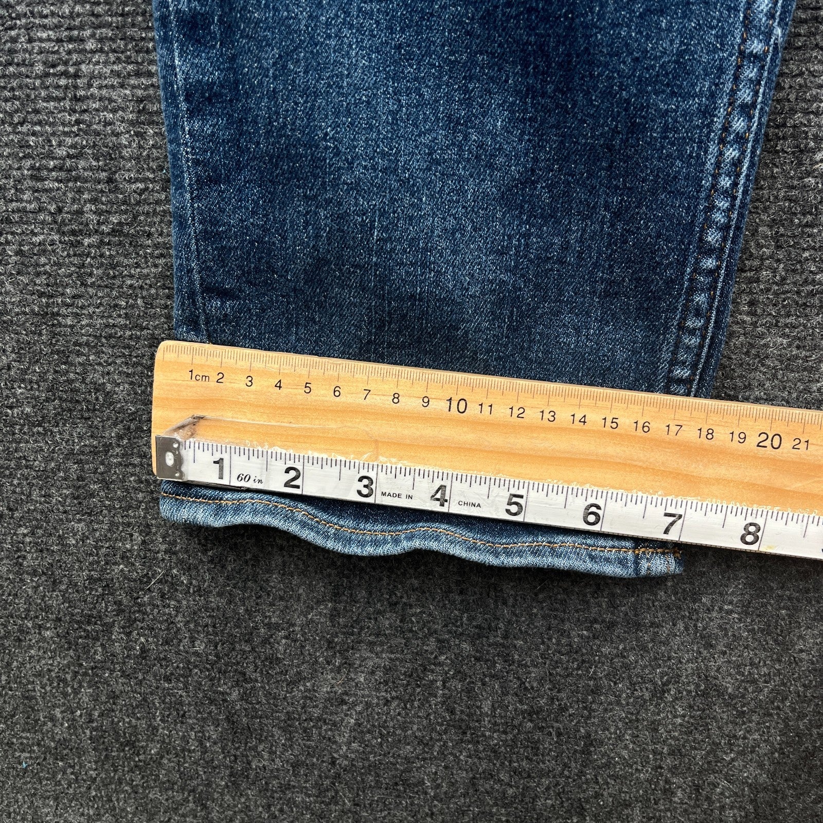 Product photograph [circular:baab3546873e6119]
