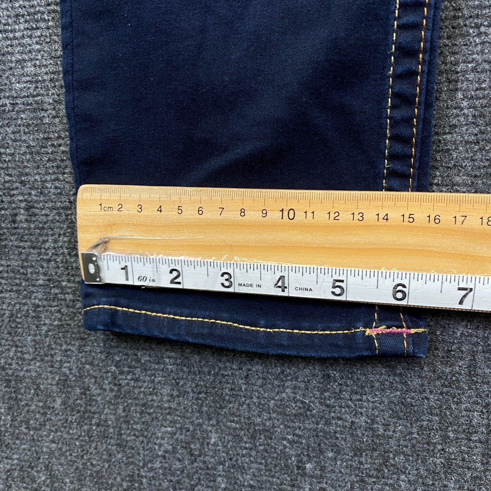Product photograph [circular:abb6857fc5051109]