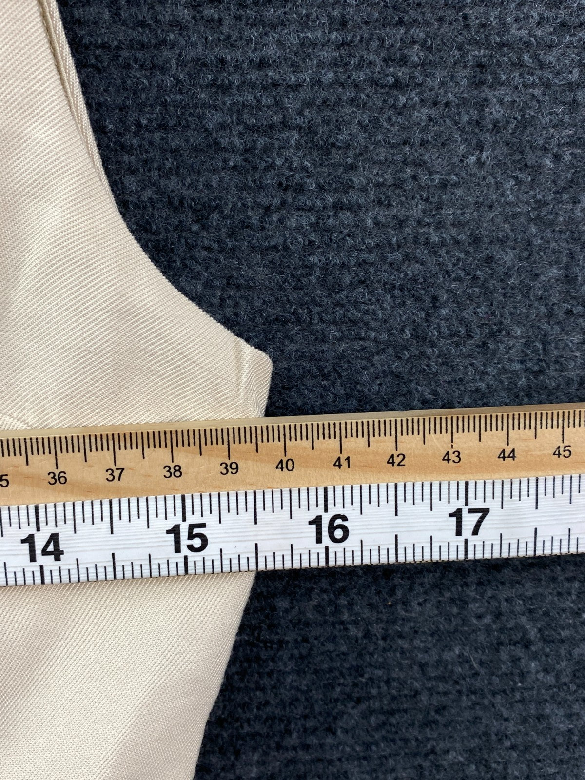 Product photograph [circular:73f1cb7dde56908b]