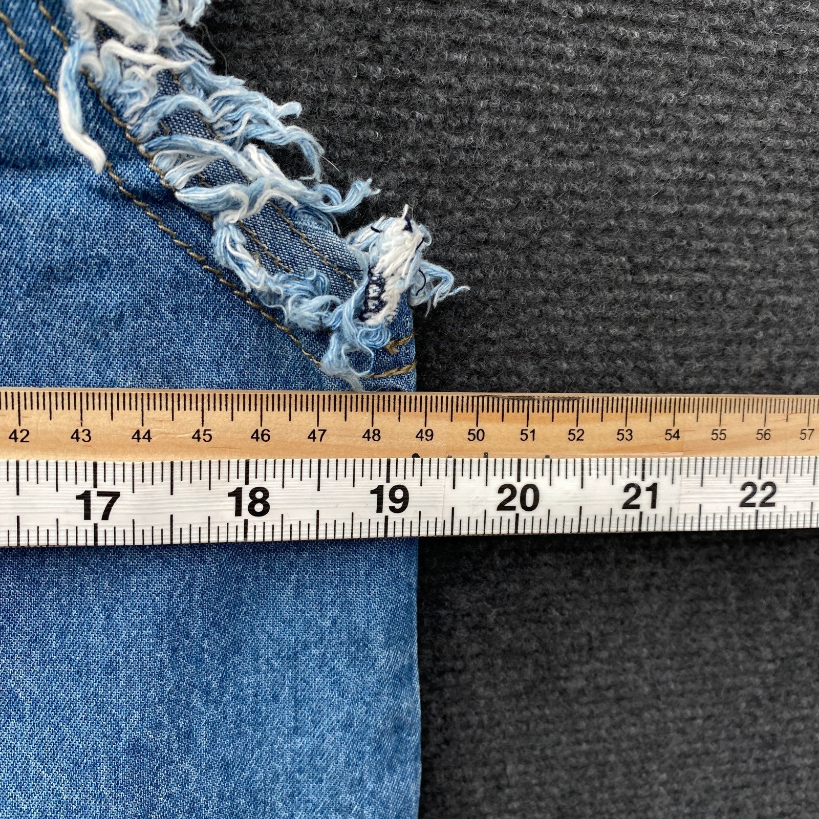 Product photograph [circular:a80a678449be1b36]