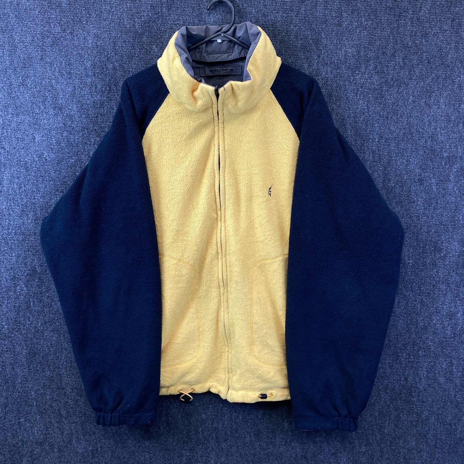 Product photograph [circular:45b5c60ab675e849]