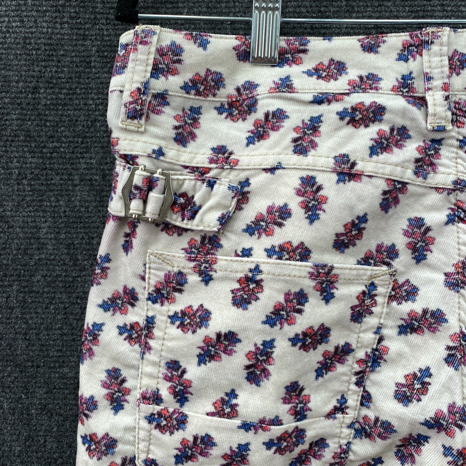 Product photograph [circular:e599e6270fb6382e]