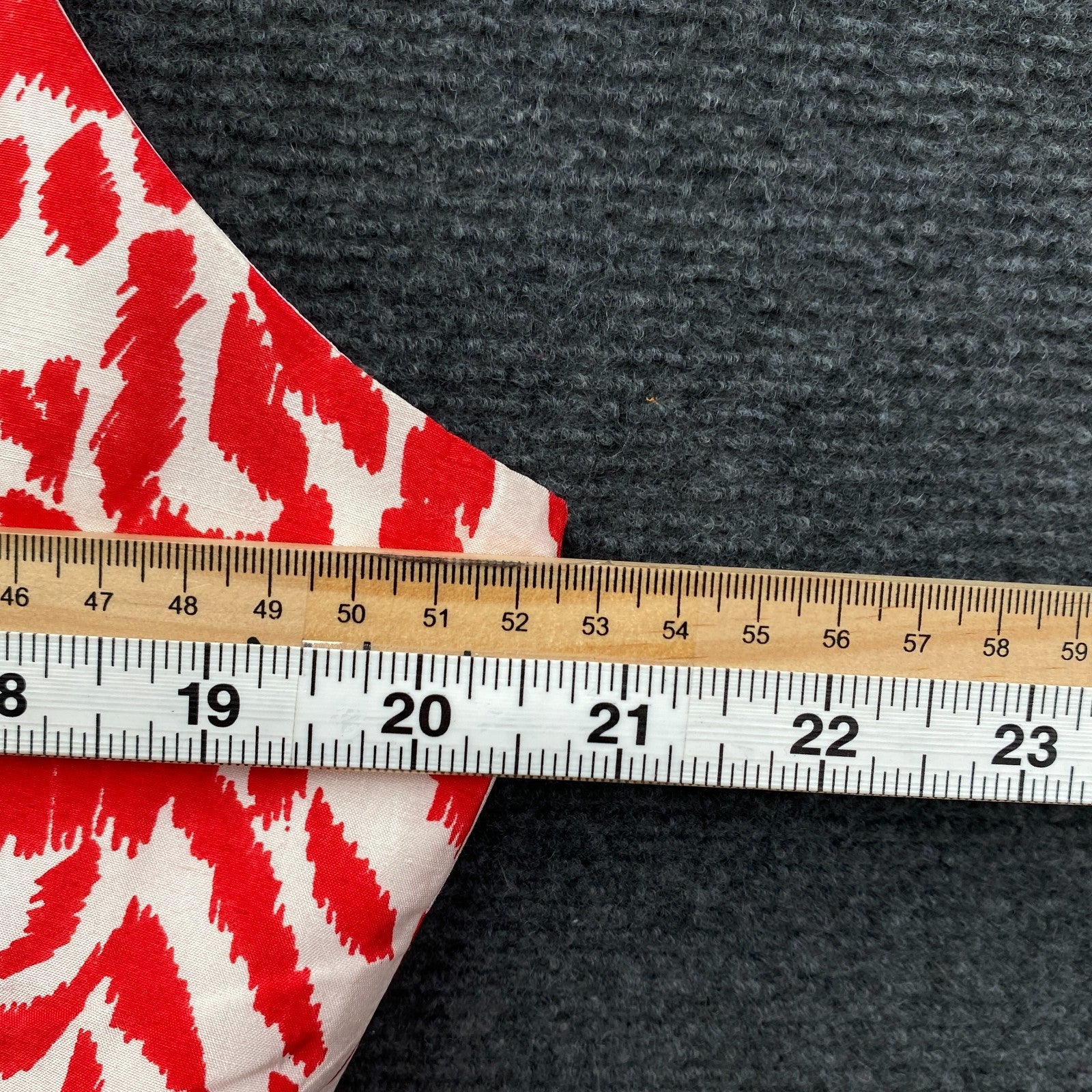 Product photograph [circular:91c0dfd185446e95]