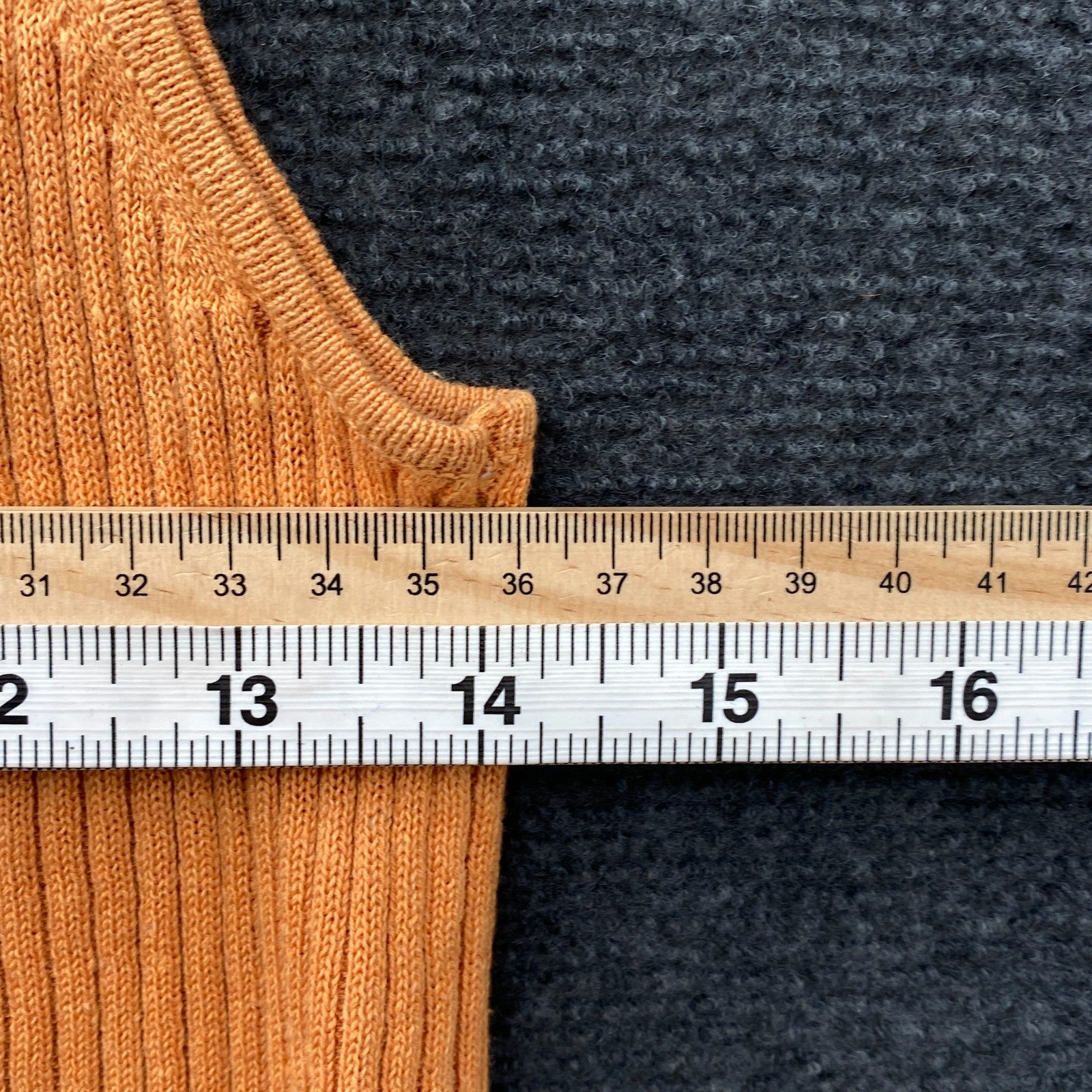 Product photograph [circular:b3372a8315fa6387]