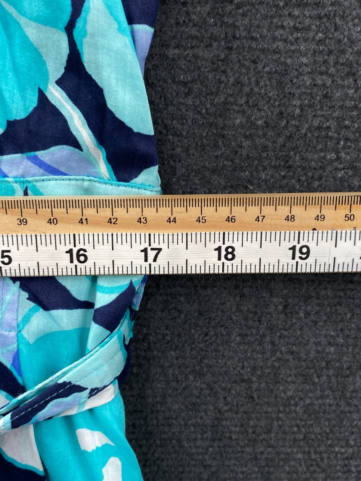 Product photograph [circular:c21f73a9d1ce3bf5]