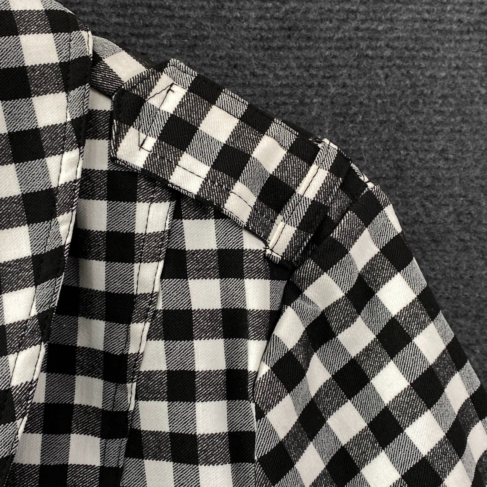 Product photograph [circular:9b1aec77ad0a67de]