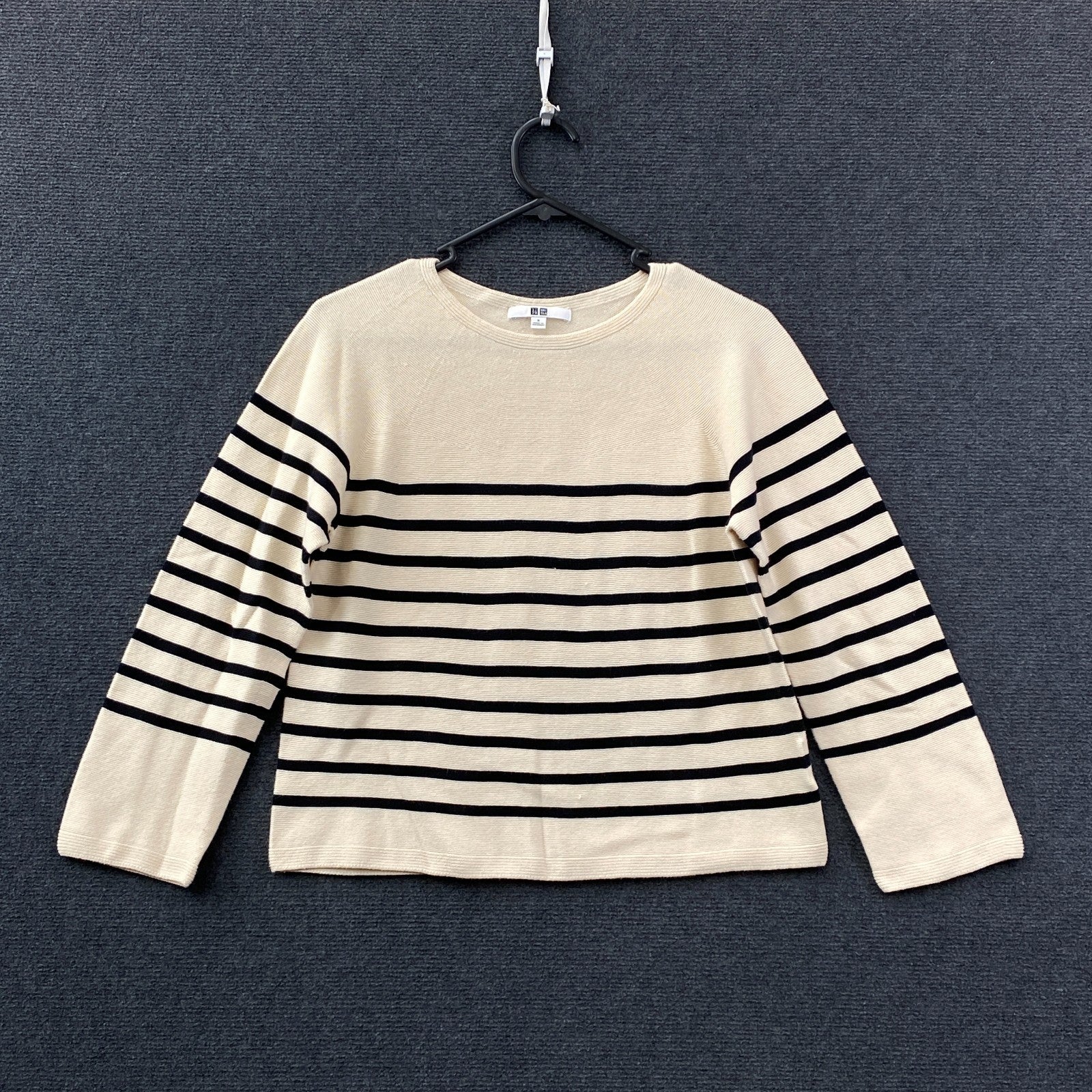 Product photograph [circular:3fed7b32ad4ae26b]