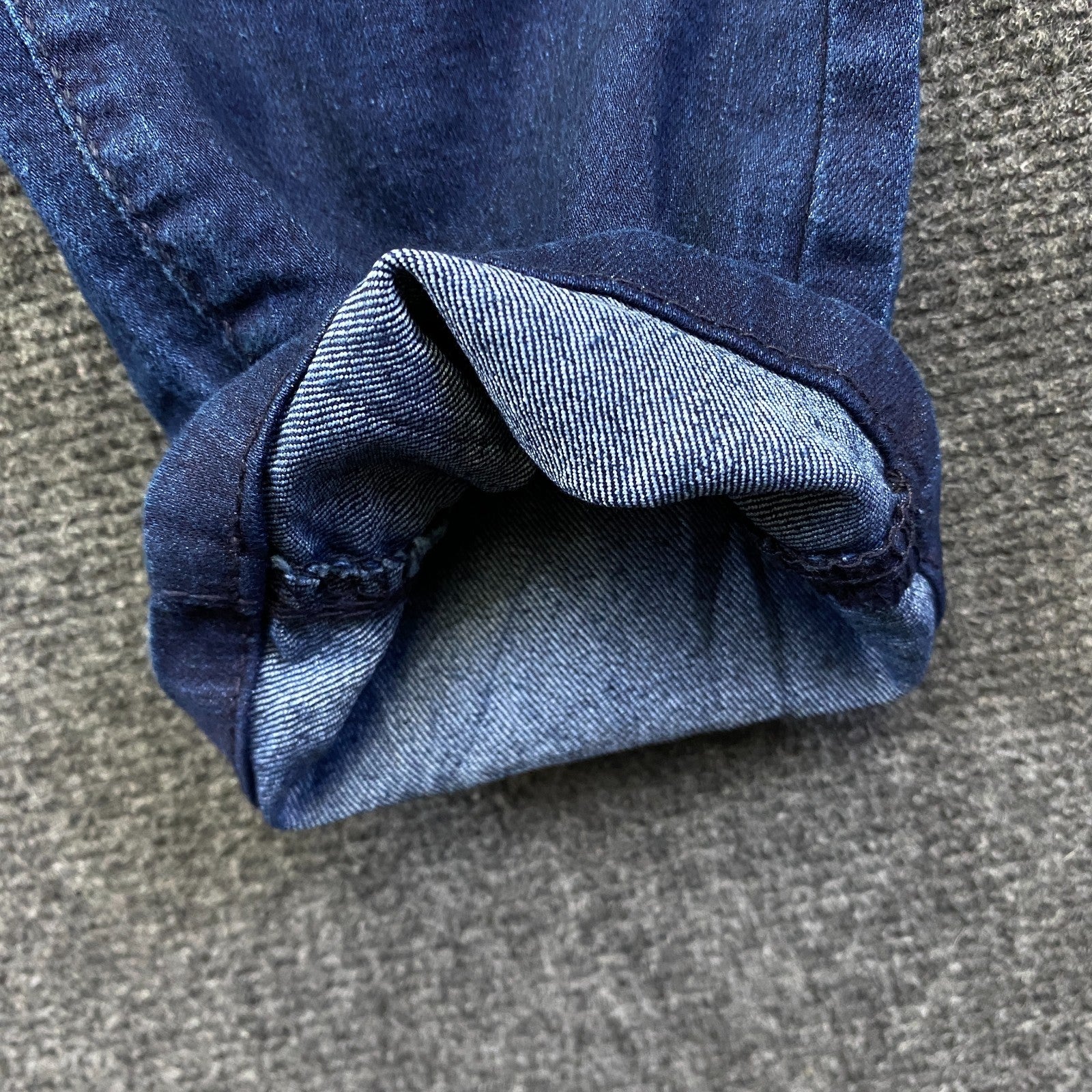 Product photograph [circular:45585f7925bf7216]
