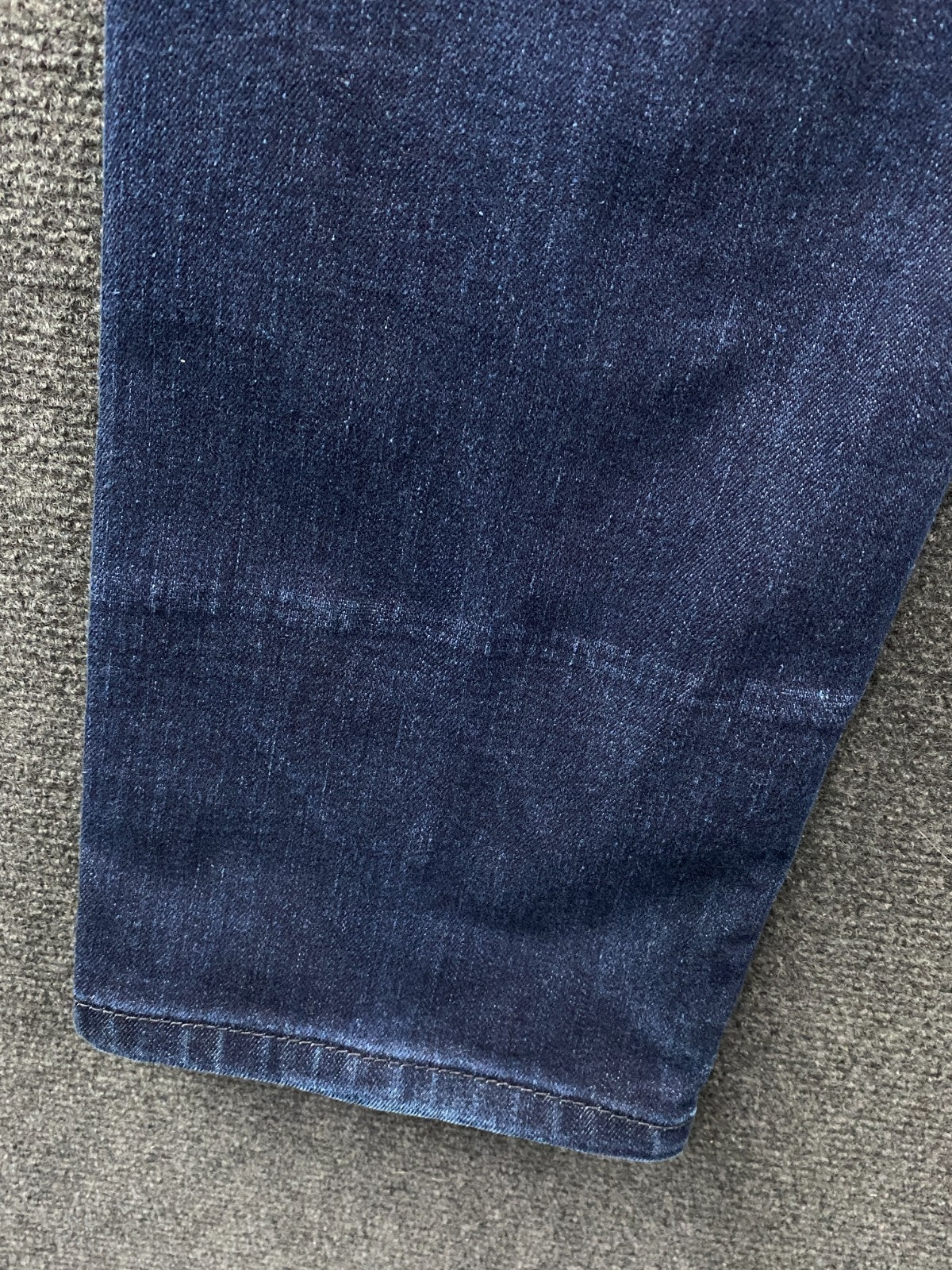Product photograph [circular:ed223ea2adac0612]