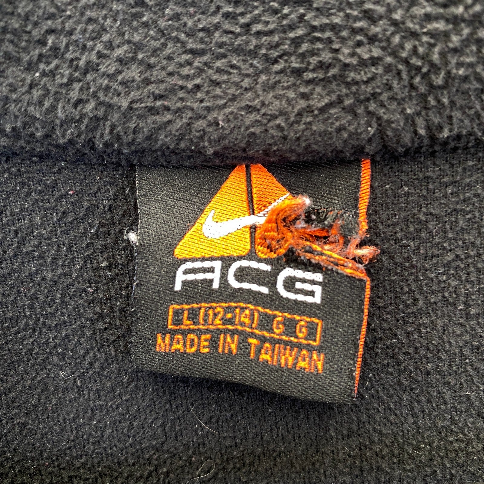 Product photograph [circular:0cb1f0f0300d3c1a]