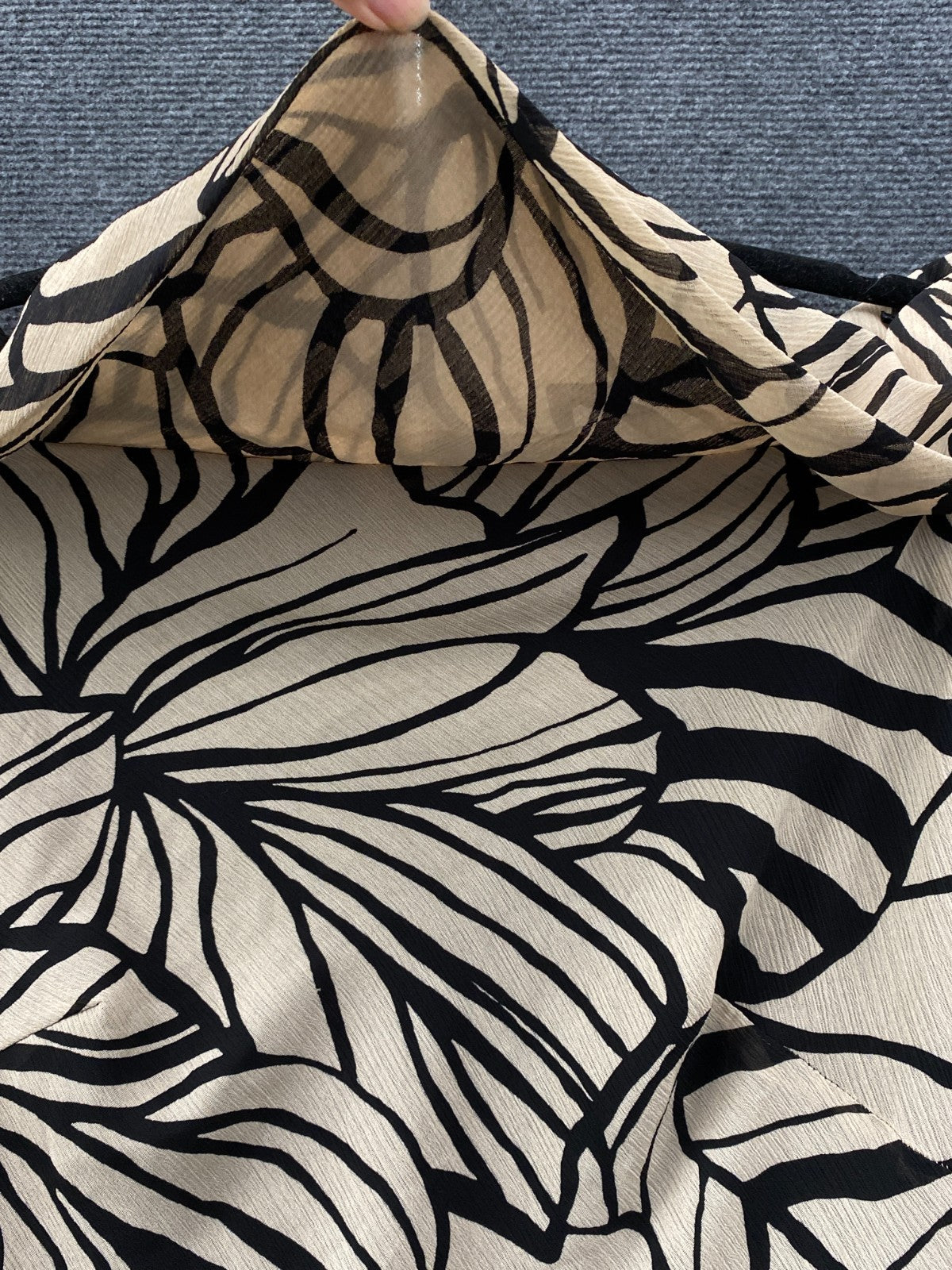 Product photograph [circular:6aefa8da72bea377]