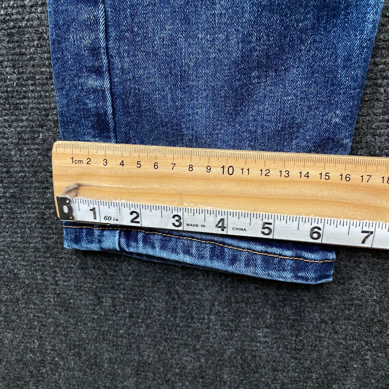 Product photograph [circular:7964431ca12eb415]