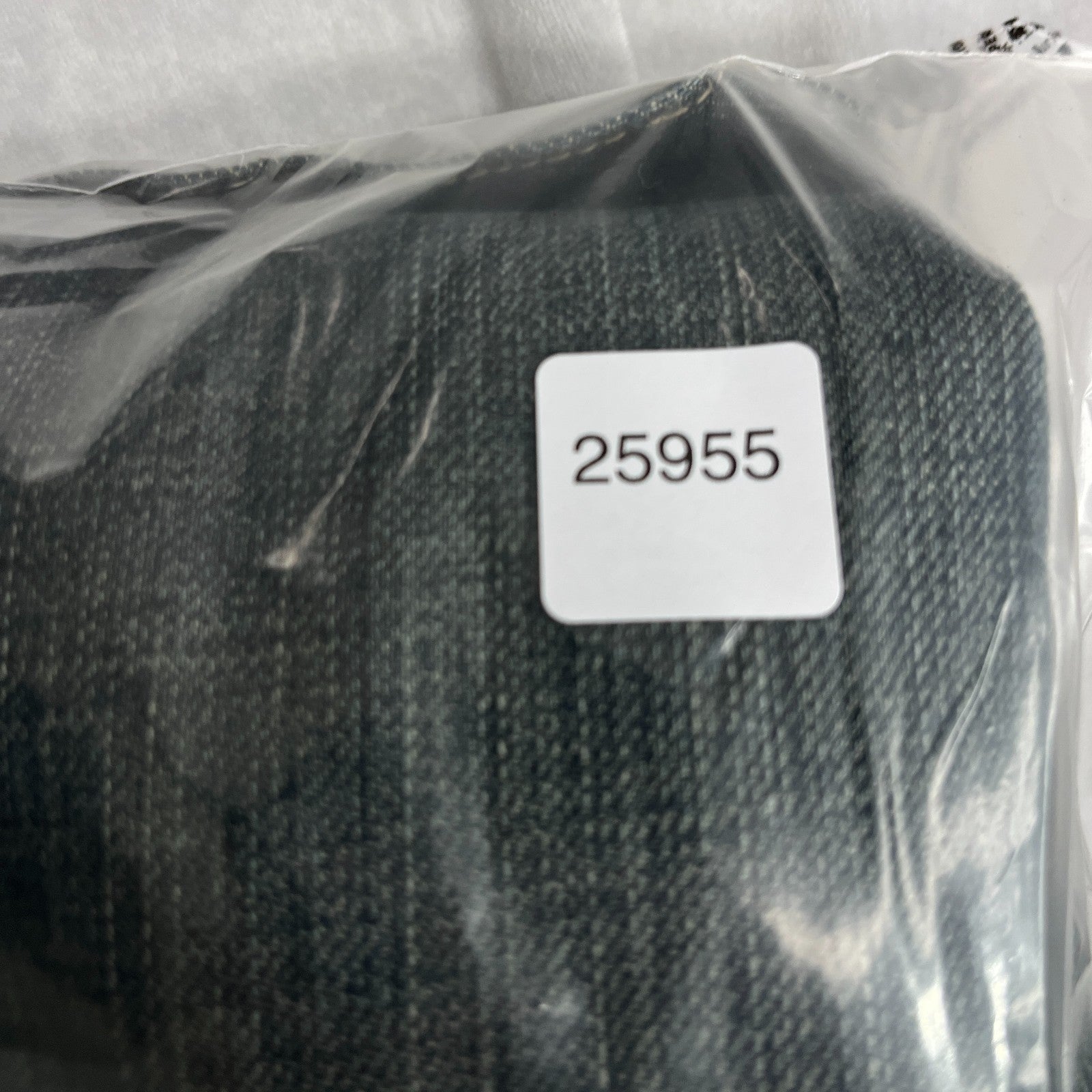 Product photograph [circular:bf6f5381b598dd3b]