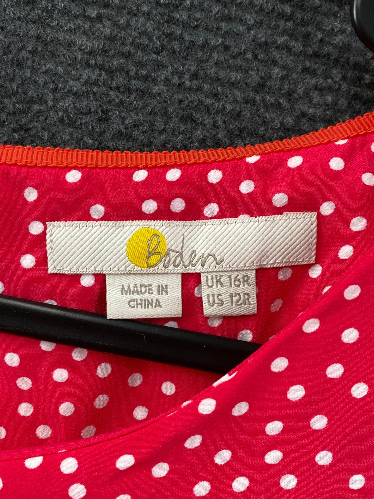Product photograph [circular:0b468267625f6455]