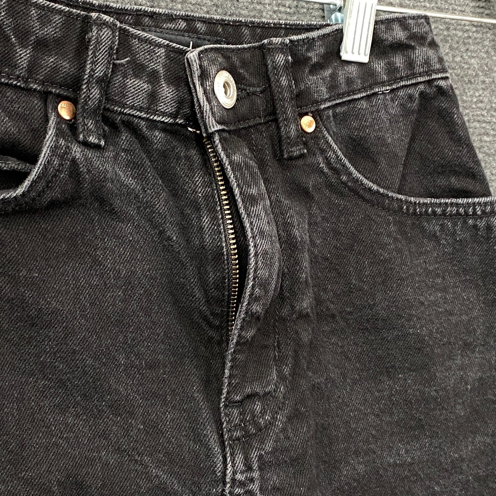 Product photograph [circular:e989d8c377f2c4cc]