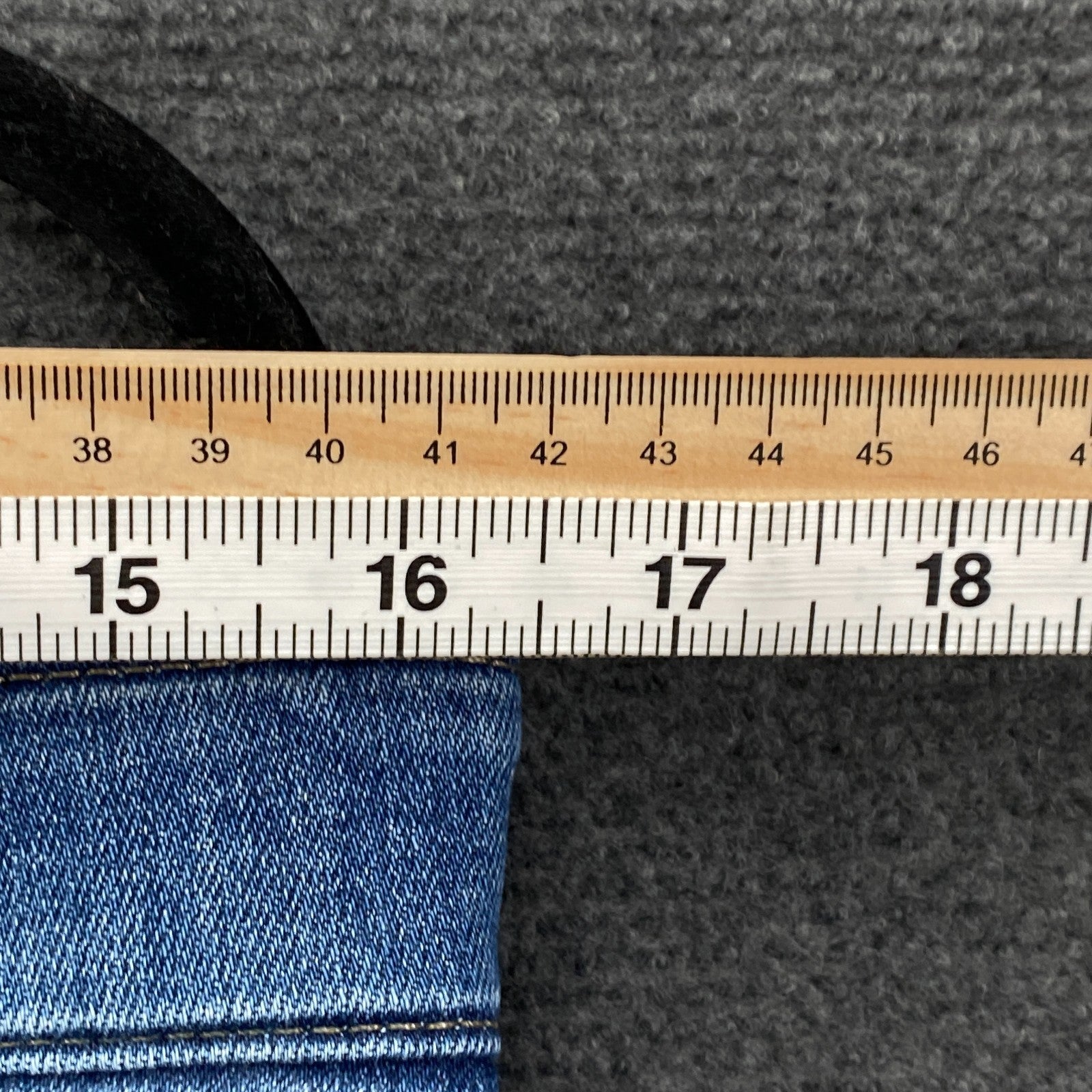 Product photograph [circular:df1f5e84d55c1bc8]