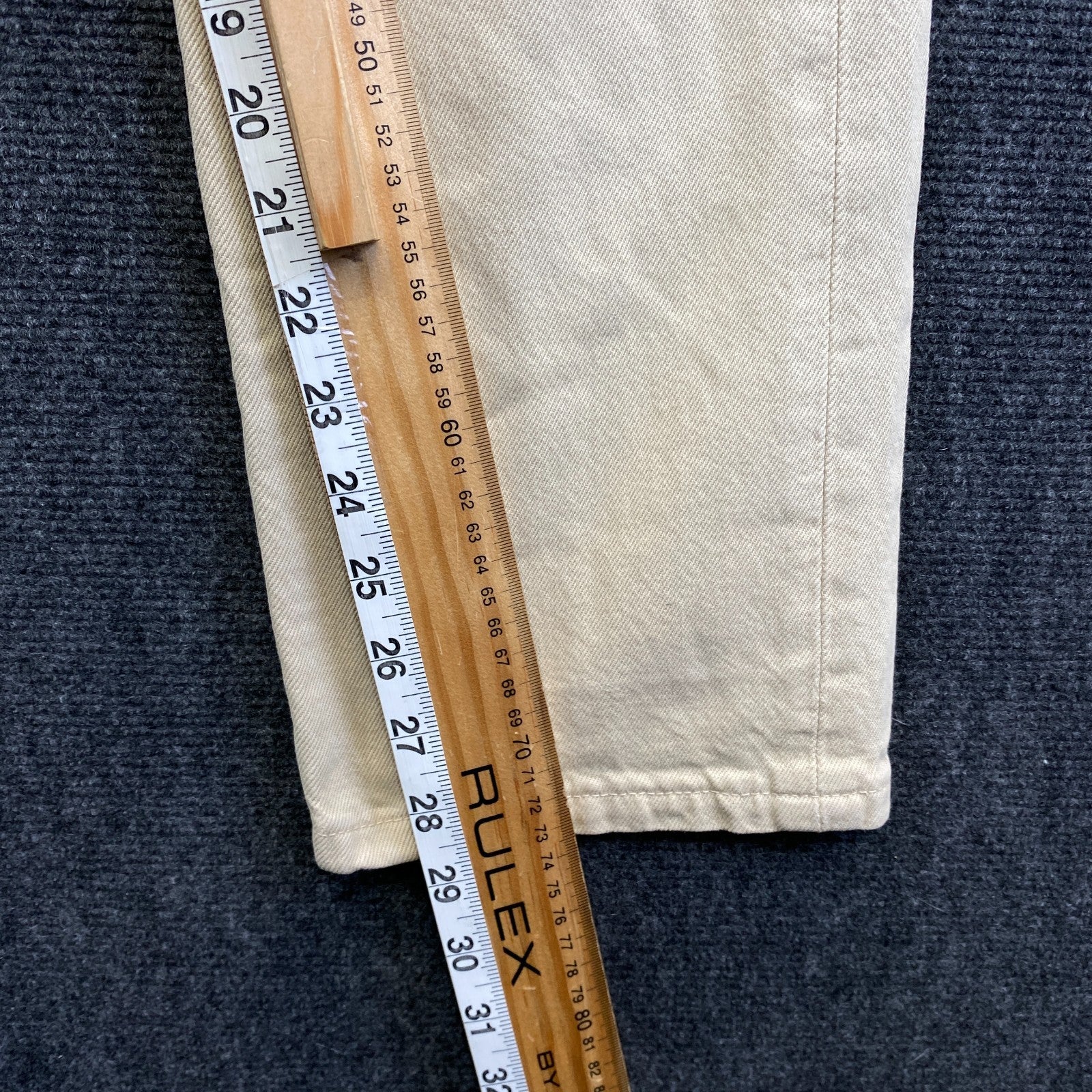 Product photograph [circular:3a2a771f3cc65603]
